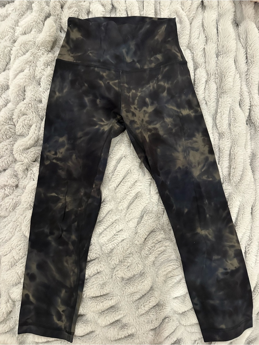 Lululemon High-Waist Tie-Dye Leggings - Black & Olive